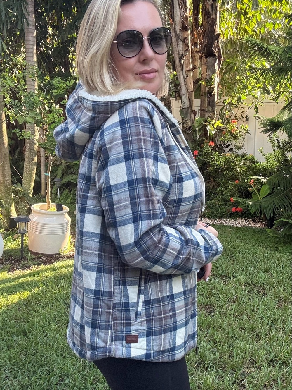 L.L.Bean Women’s Large Plaid Sherpa-Lined Hooded Flannel Jacket Relaxed Fit